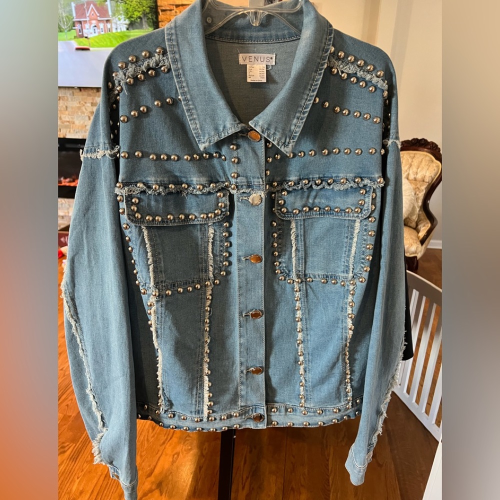 SUNDAY SPECIAL ONLY!! 😊😊Studded jean jacket